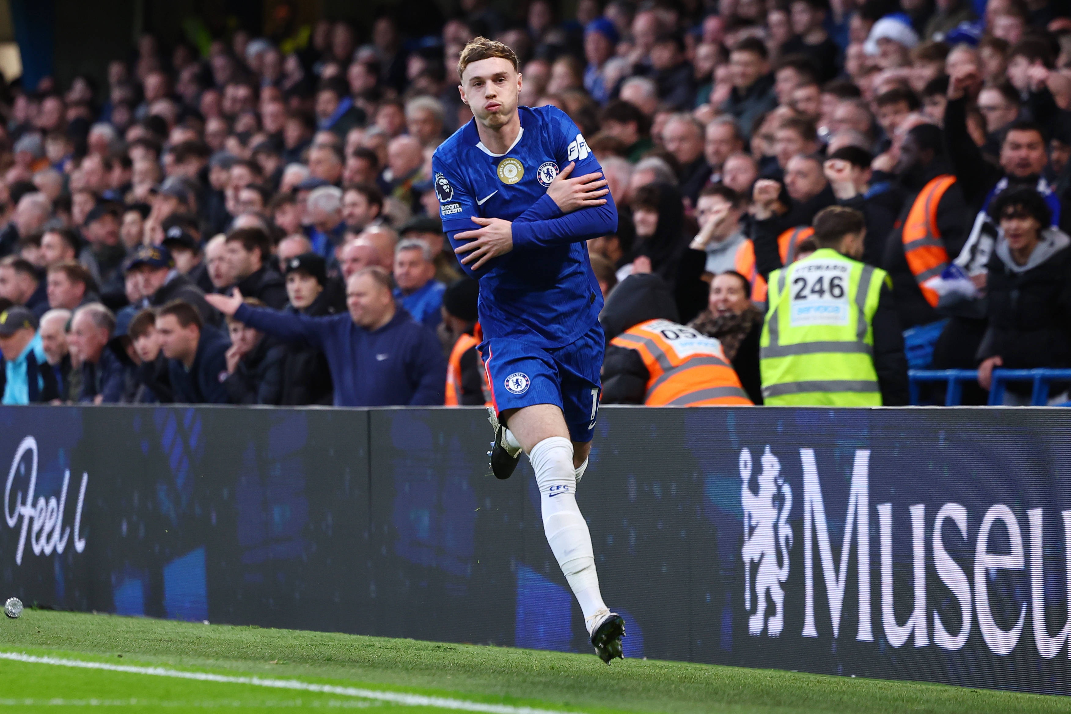 罗马诺：切尔西对帕尔默与曼联的传闻感到平静，他是未来基石